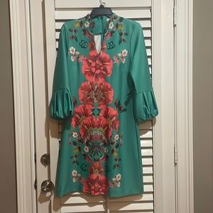 dark mint green with coral flowers